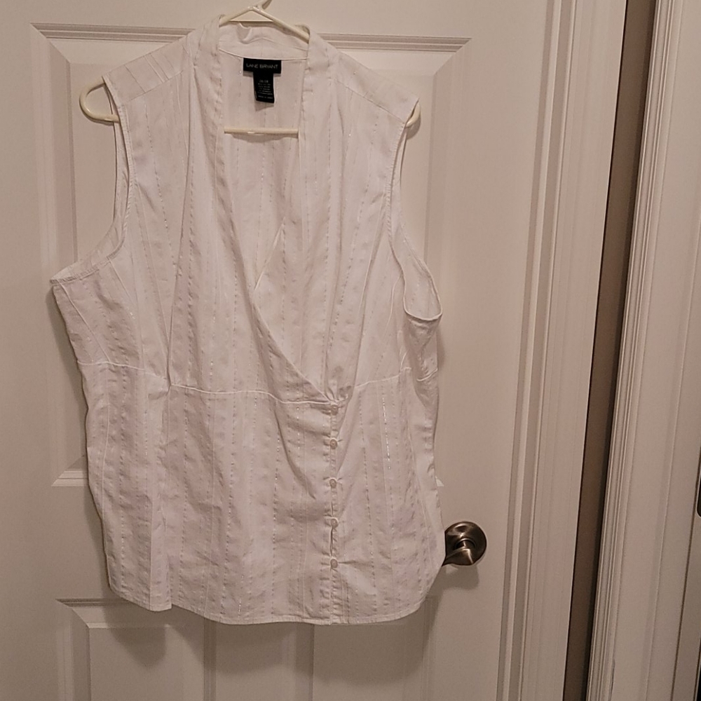 Lane Bryant 26/8sleeveless white blouse w/ silver